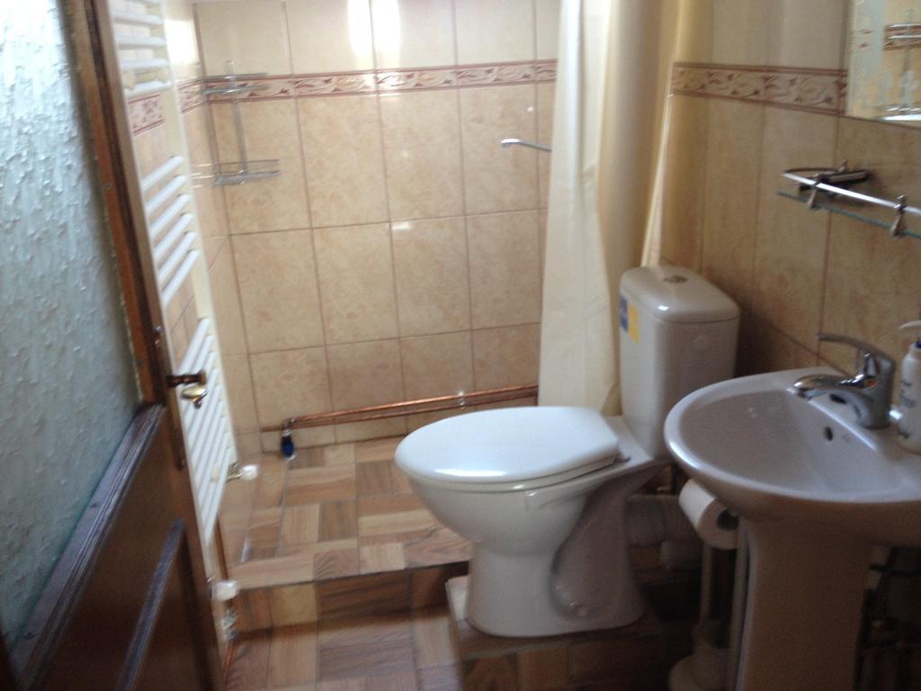 Casa Darius Villa Novaci-Străini Exteriör bild